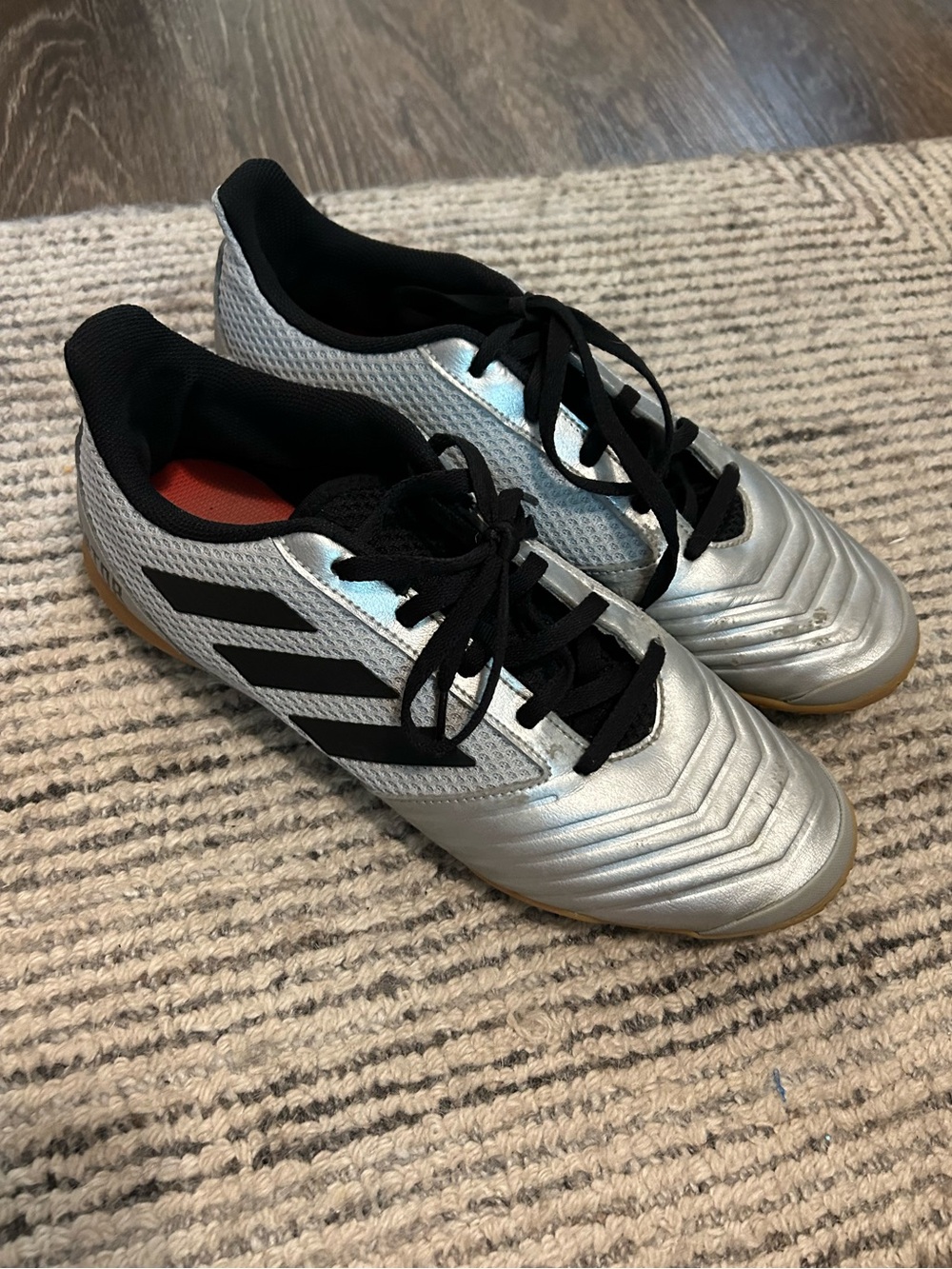 Men's Silver Indoor Soccer Shoes with Black Accents